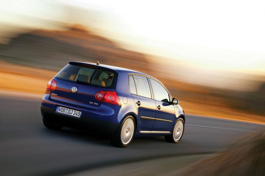  Volkswagen Golf 2004 года  (фото 166 из 170)